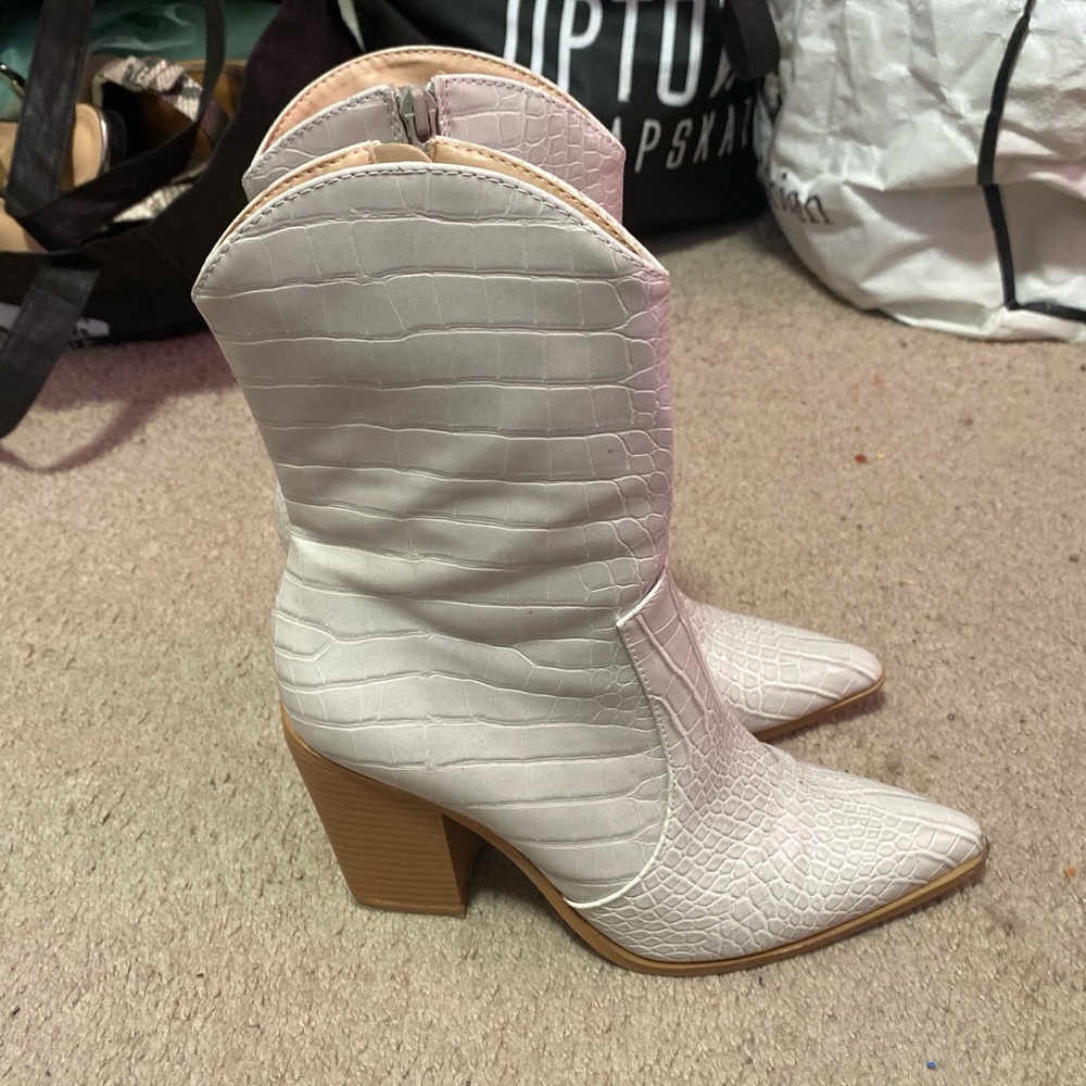 White Croc-Embossed Pointed Toe Ankle Booties